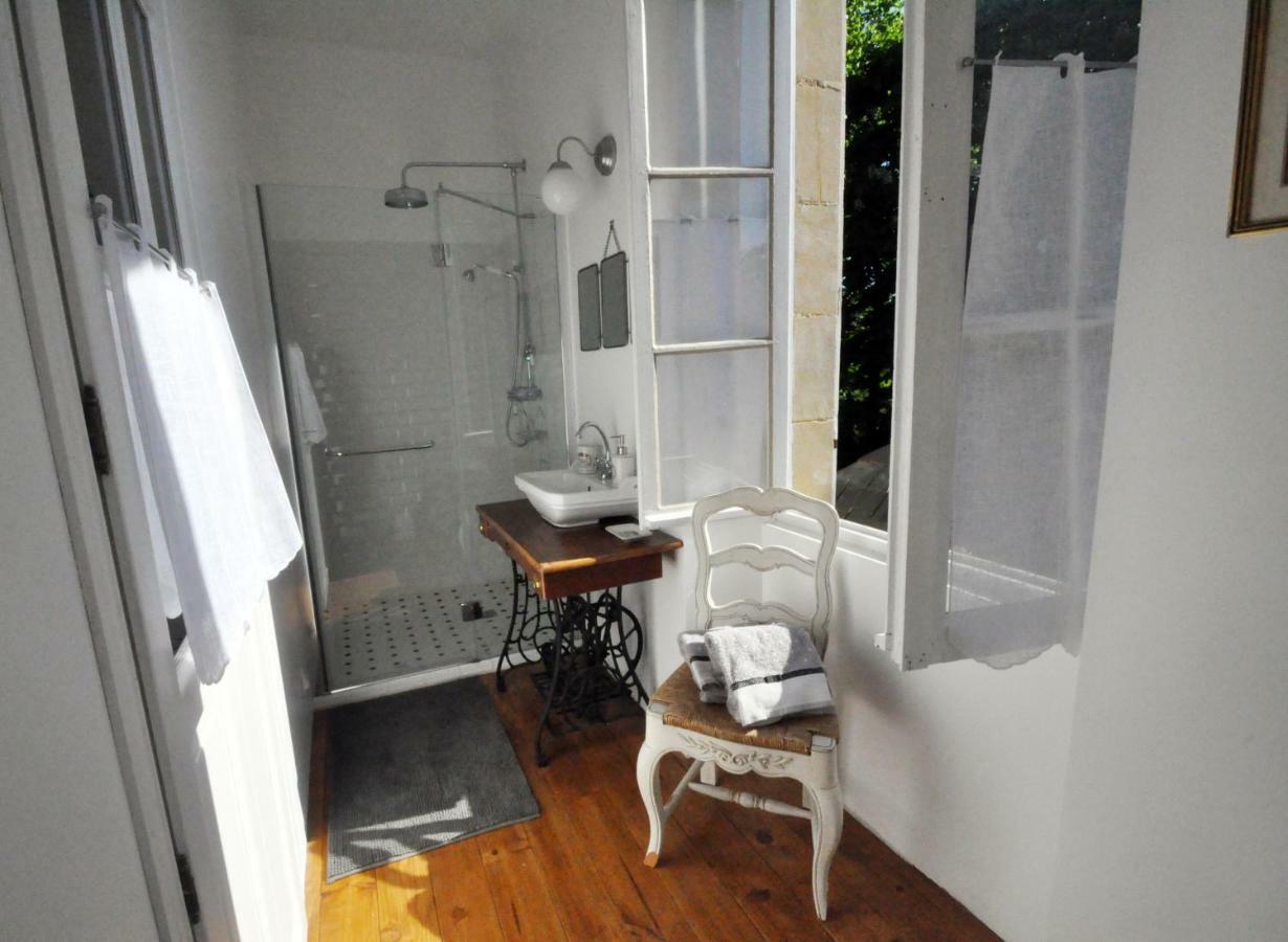 La Maison du Pinier Breuil-Barret Extérieur photo