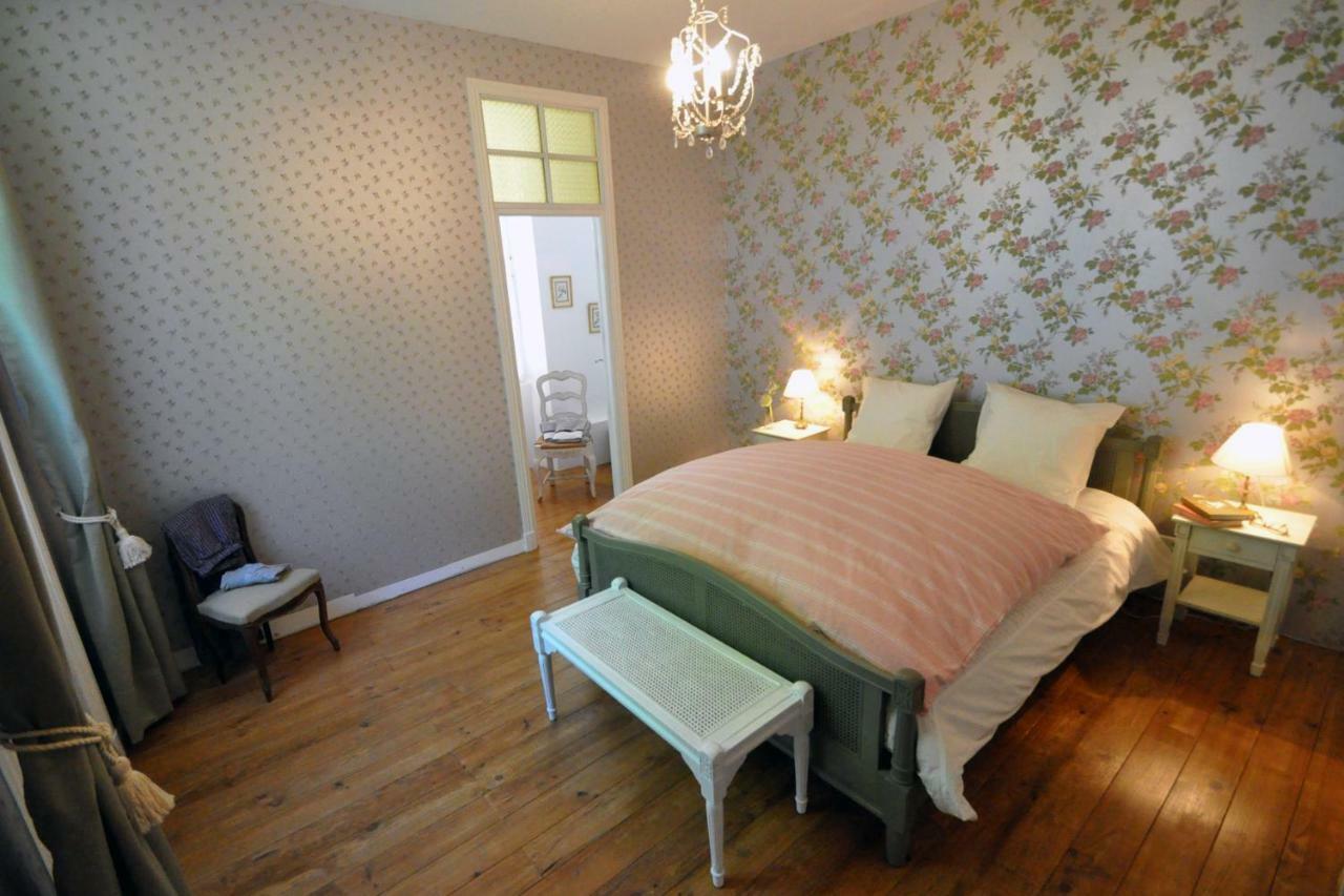 La Maison du Pinier Breuil-Barret Extérieur photo